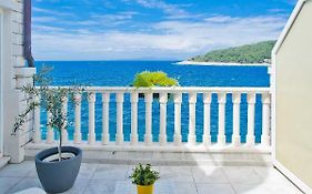 Luxury Bellavista Amazing Sea Holidays With Private Beach & Parking