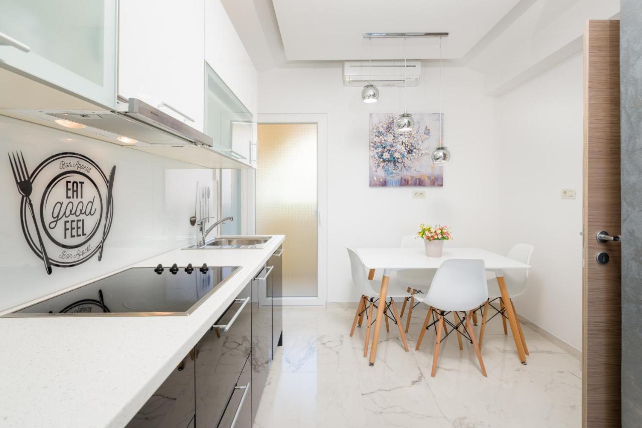 Luxury Bellavista Amazing Sea Holidays With Private Beach & Parking Milna  Exterior photo
