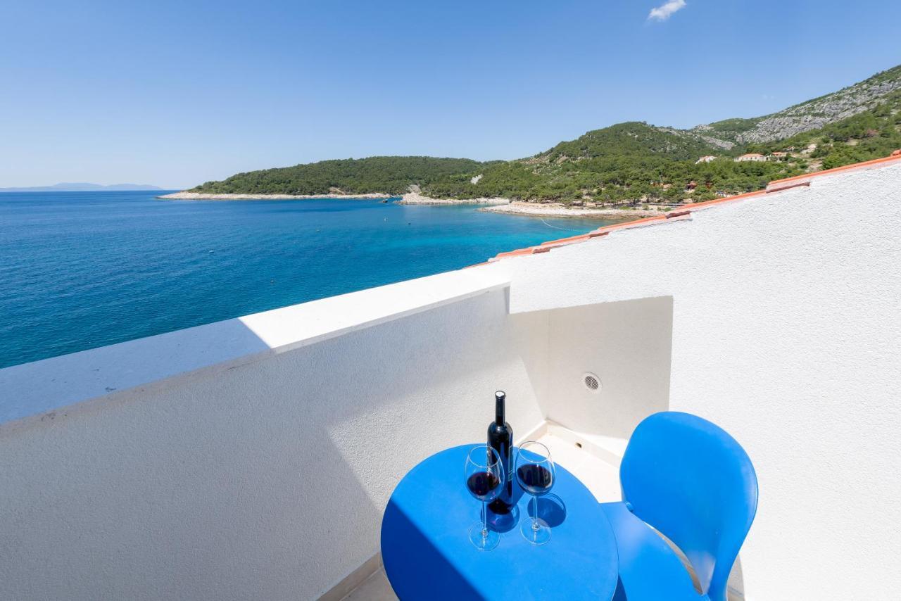 Luxury Bellavista Amazing Sea Holidays With Private Beach & Parking Milna  Exterior photo
