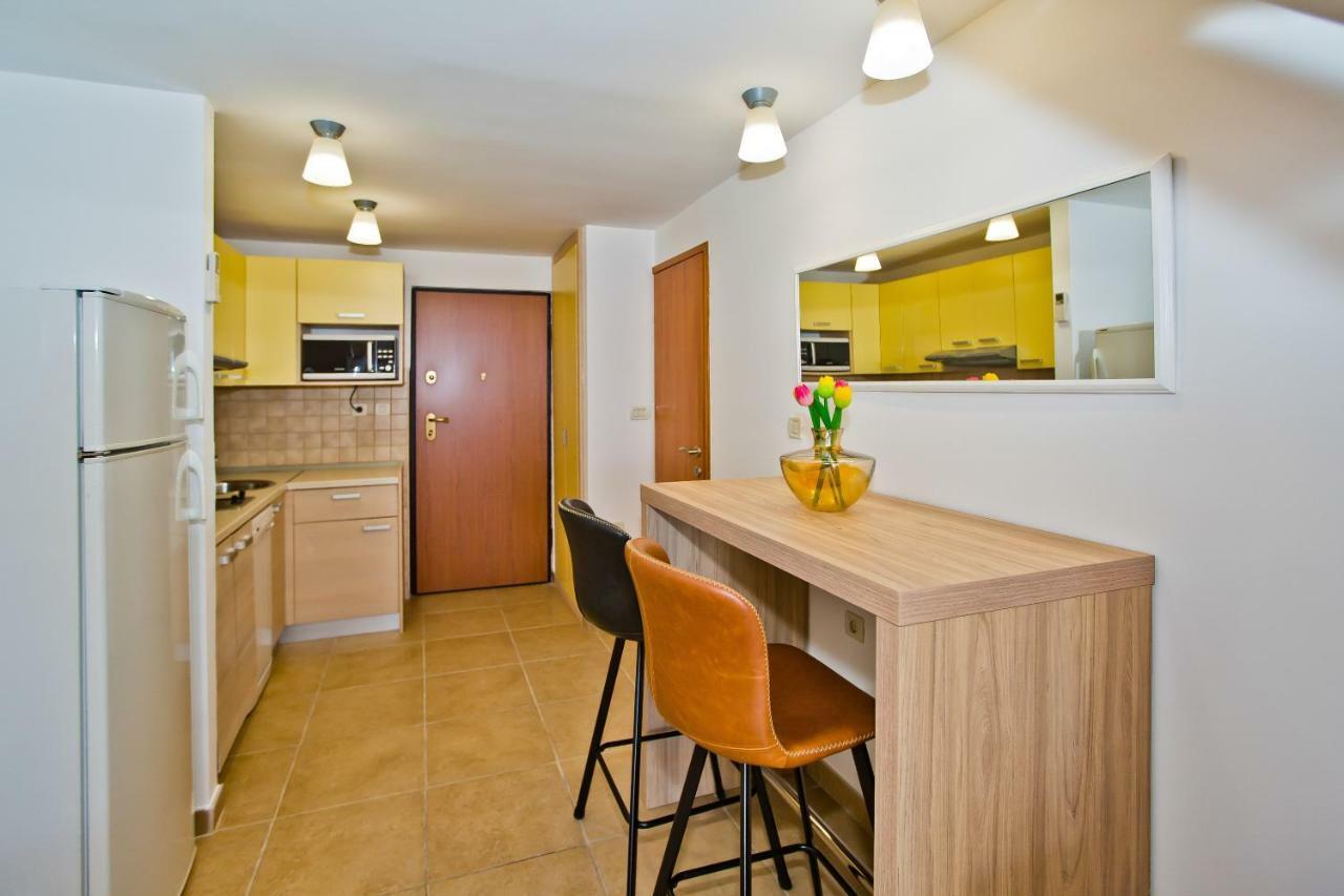 Luxury Bellavista Amazing Sea Holidays With Private Beach & Parking Milna  Exterior photo